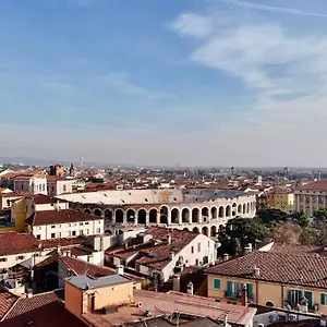 Attico Arena,200mqnetflix-wifi-air Conditioning Appartamento